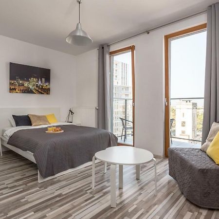 Chill Apartments Wola Center Варшава Экстерьер фото