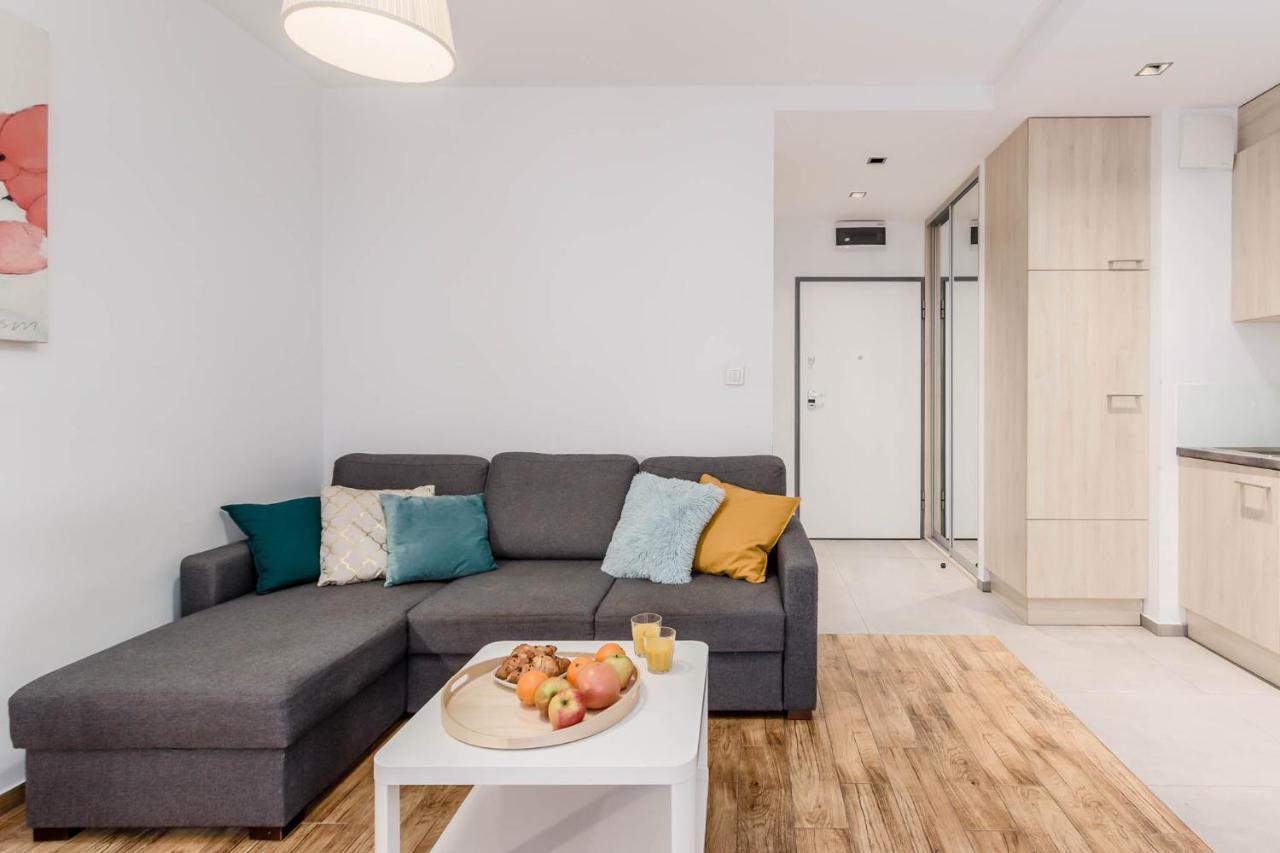 Chill Apartments Wola Center Варшава Экстерьер фото