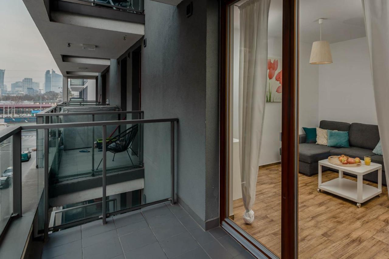 Chill Apartments Wola Center Варшава Экстерьер фото