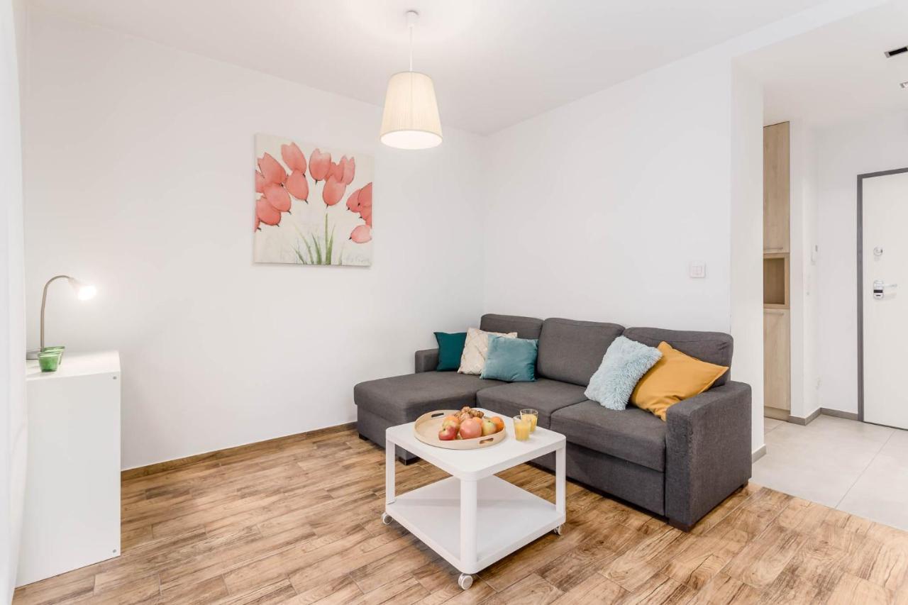 Chill Apartments Wola Center Варшава Экстерьер фото