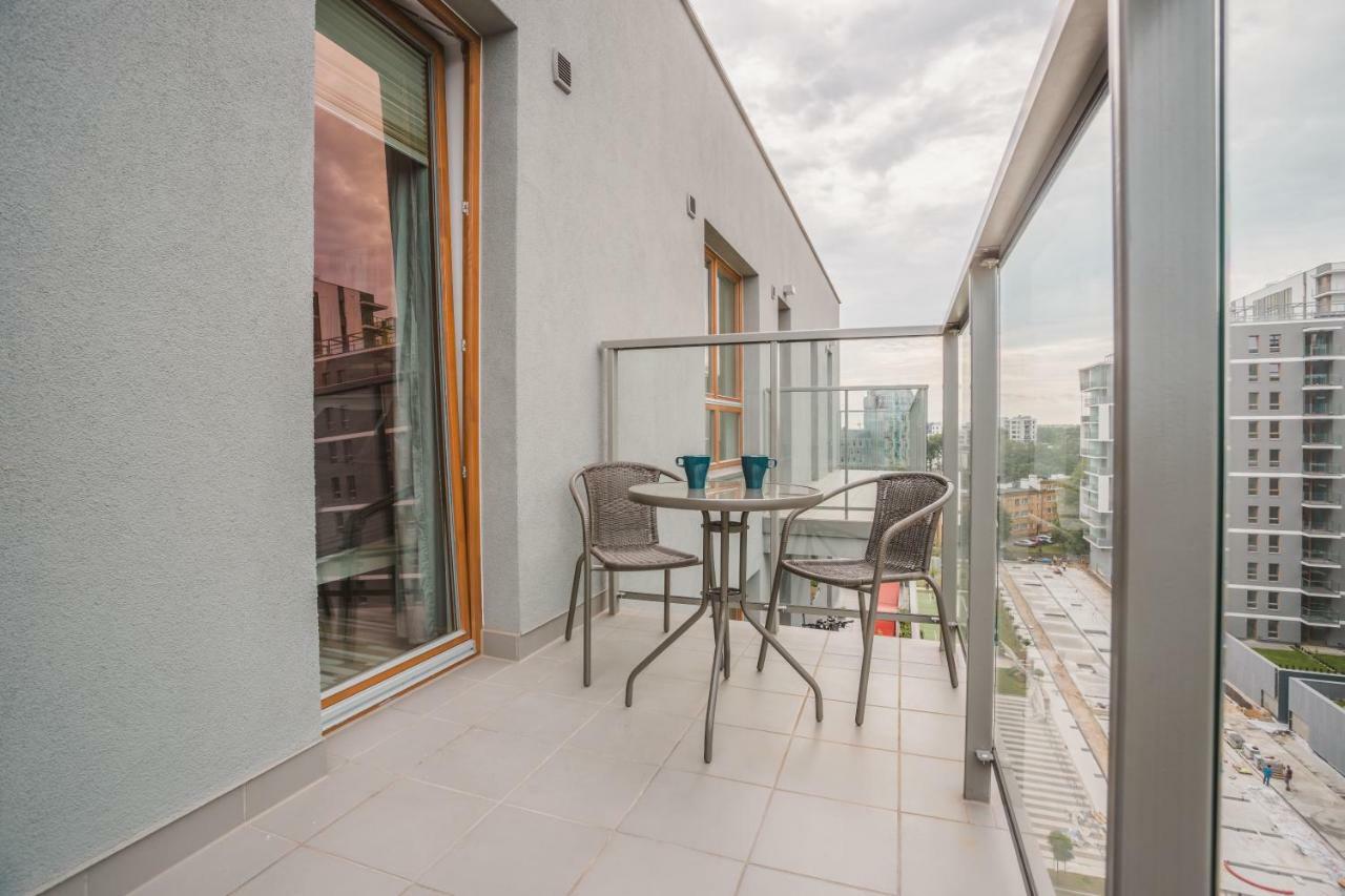 Chill Apartments Wola Center Варшава Экстерьер фото